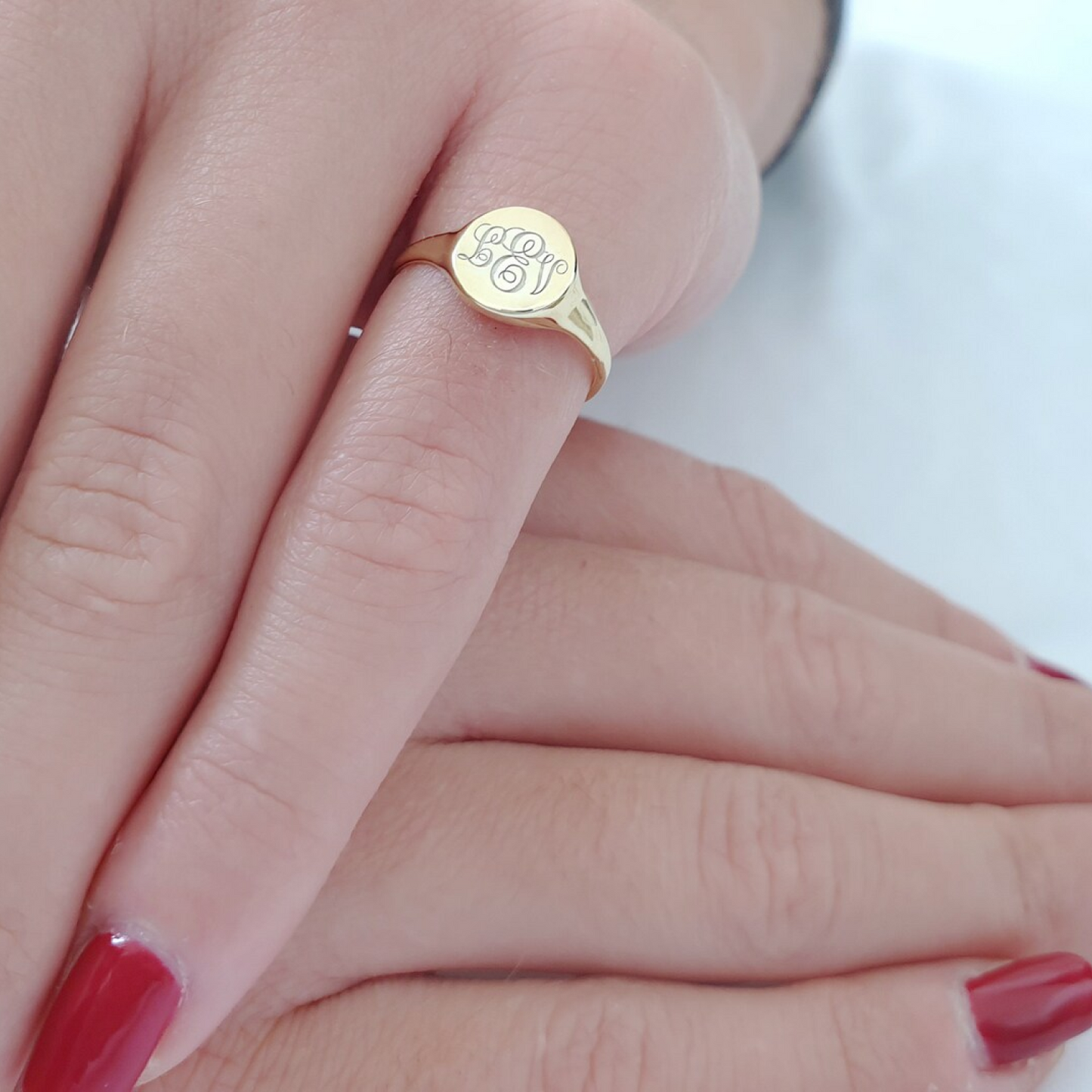 Dainty Signet Ring, Letter Ring Yellow Gold, Pinky Ring 24kdiamond